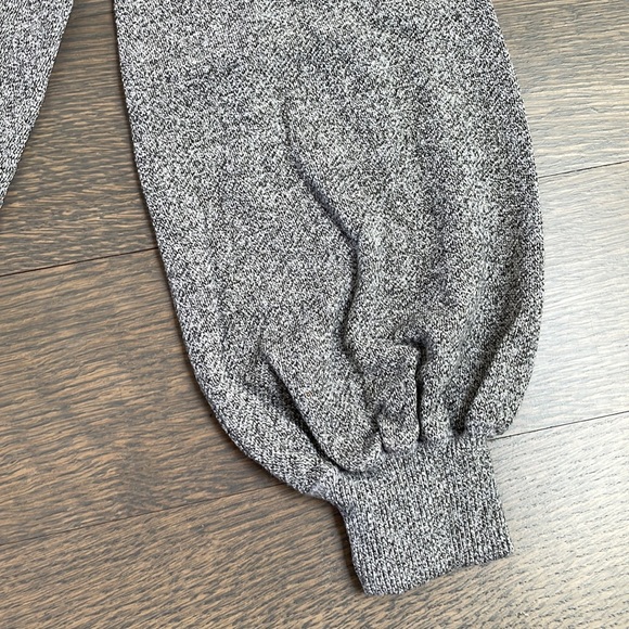 BNWOT ROOTS SWEATSHIRT DRESS - Picture 2 of 5